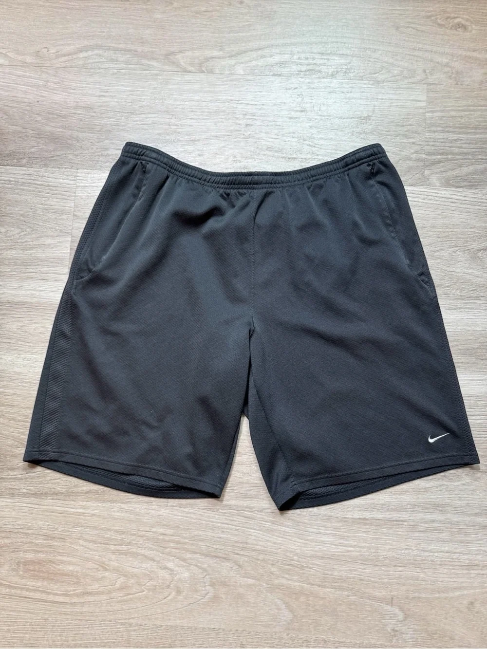 Nike Men XL Dri FIT Athletic Shorts Black Running Workout Gym Mesh Zipper Pocket